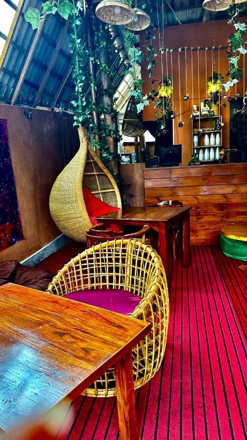 A Lounge Hostel And Cafe Элла Экстерьер фото