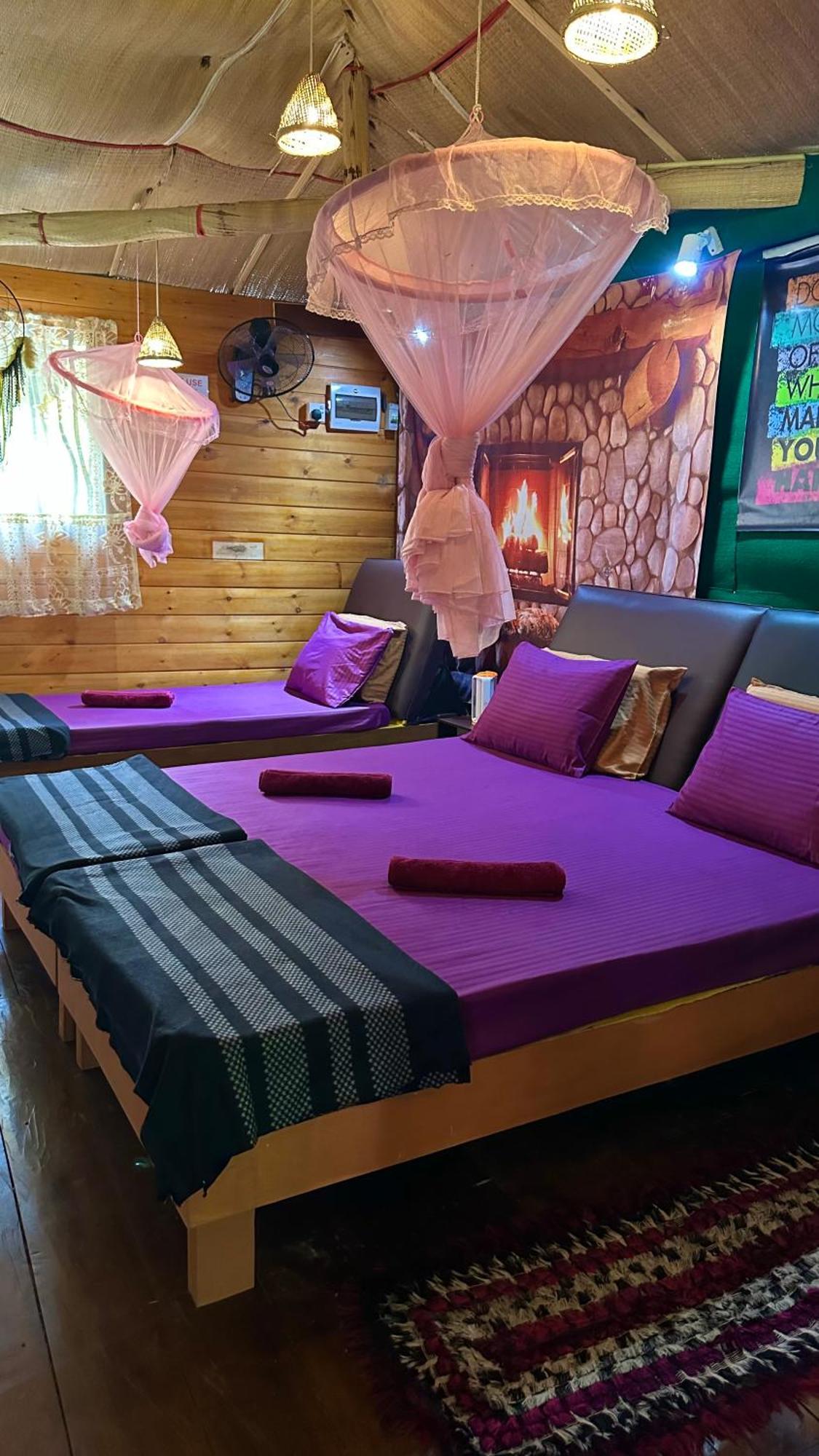 A Lounge Hostel And Cafe Элла Экстерьер фото